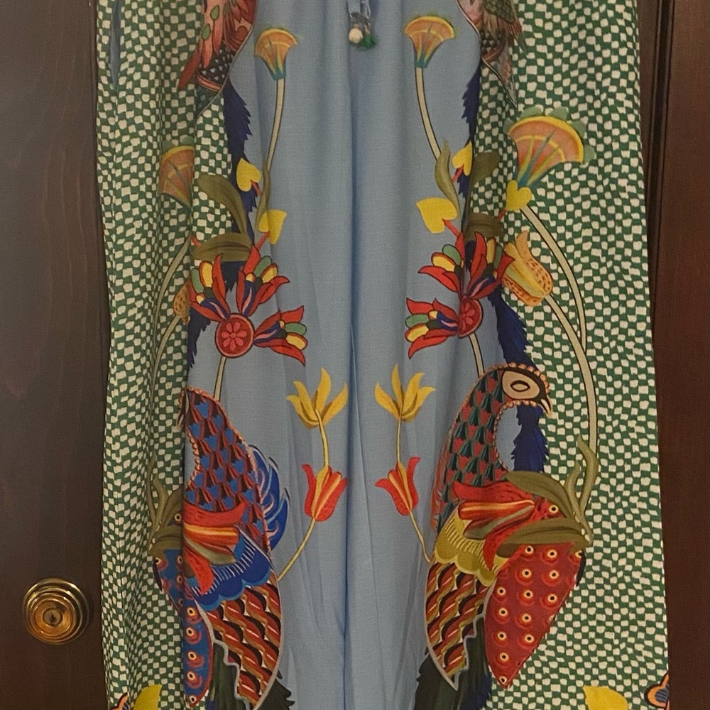 Colorful Parrot Print Blouse and pant suit - Picture 4 of 5
